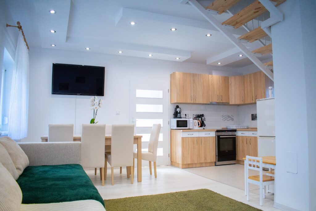 Apartamenty premium – czym różnią się od standardowych mieszkań?